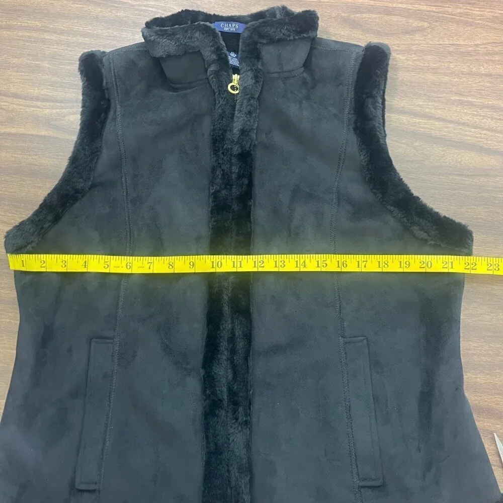 CHAPS Faux Suede Vest Size XL Holiday Winter Minimalist Capsule Wardrobe Classic